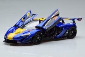 McLaren P1 GTR Blue With Yellow Stripes AUTOart 1:18 81542 Composite — photo 2 of 7