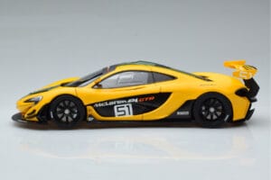 McLaren P1 GTR Yellow With Green Stripes AUTOart 1:18 81544 Composite — photo 4 of 7