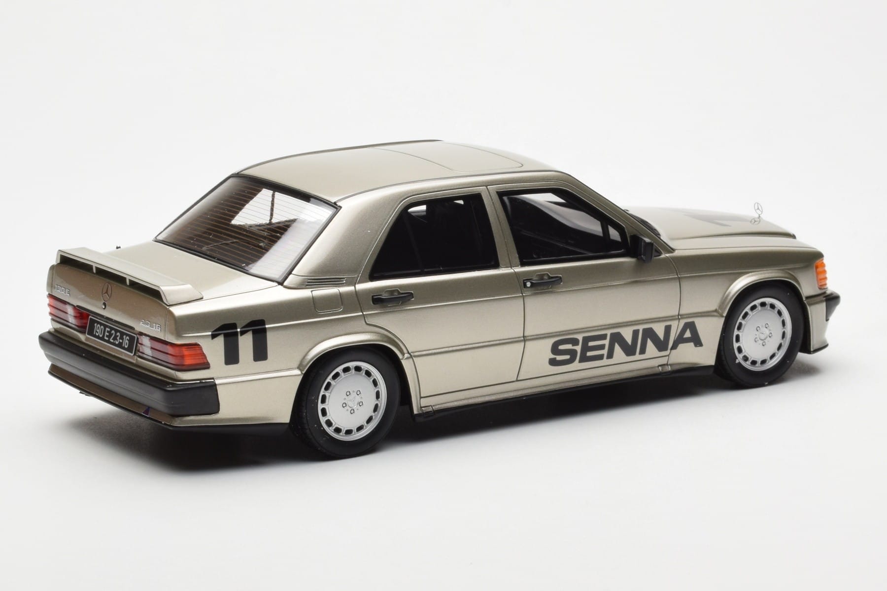 Mercedes 190E 2.3-16 W201 A. Senna Nurburgring Race of Champions 1984 Otto 1:18 OT1041 Resin — photo 2 of 6