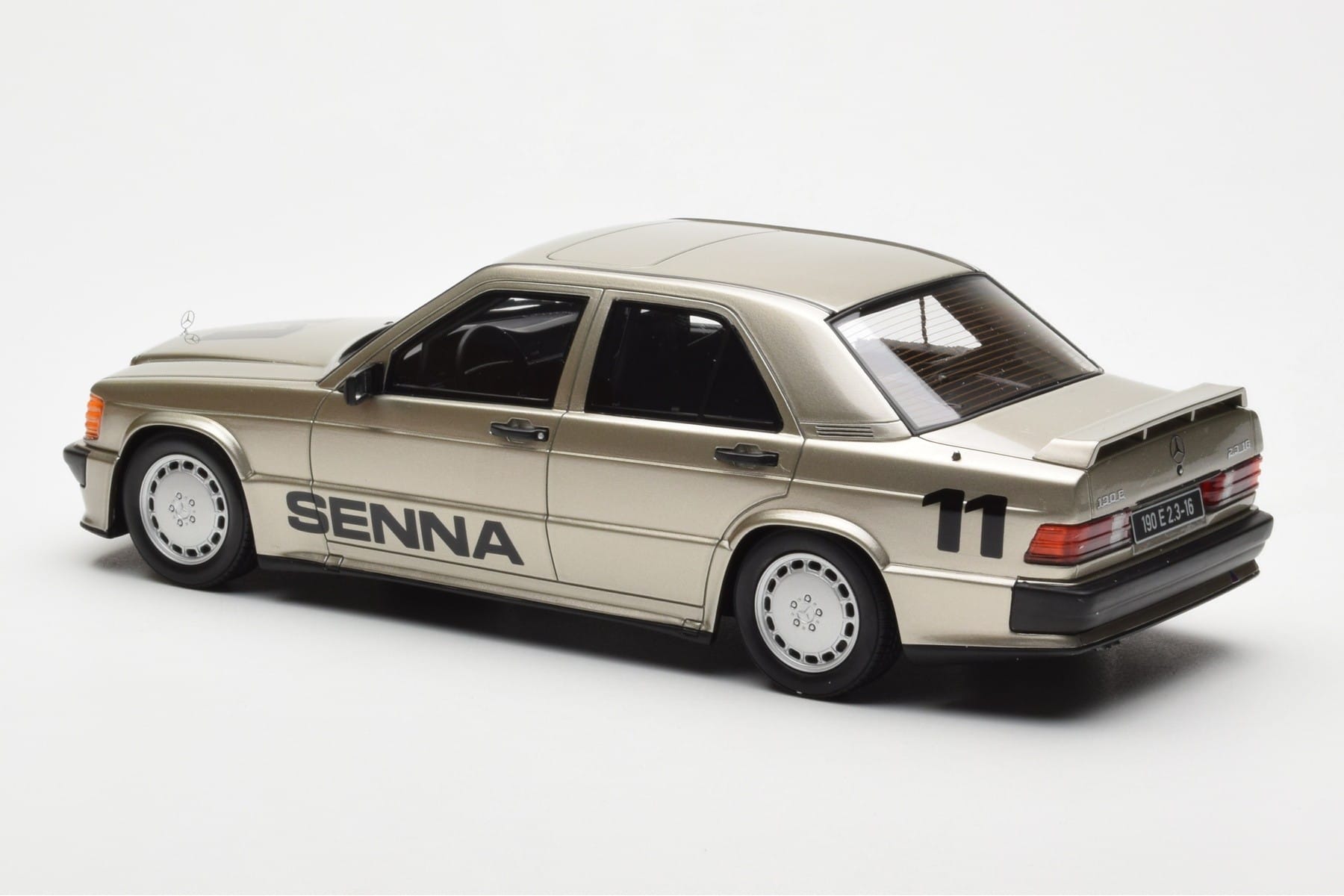 Mercedes 190E 2.3-16 W201 A. Senna Nurburgring Race of Champions 1984 Otto 1:18 OT1041 Resin — photo 5 of 6