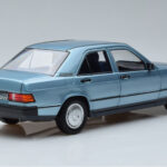 Mercedes 190E W201 Light Blue Norev 1:18 - image 3 of 7