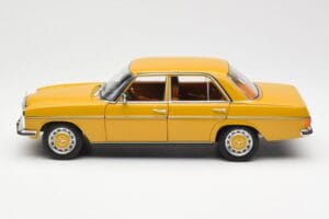 Mercedes 200/8 W115 Sahara Yellow Norev 1:18 183771 Diecast — photo 4 of 8