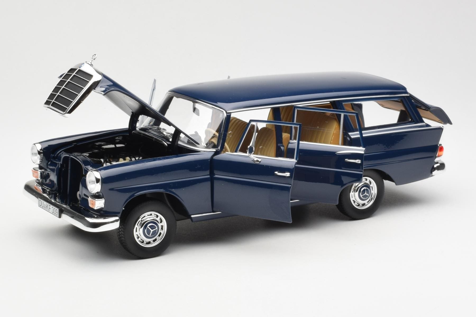 Mercedes 200 Universal W115 Blue Norev 1:18 183599 Diecast — photo 2 of 8