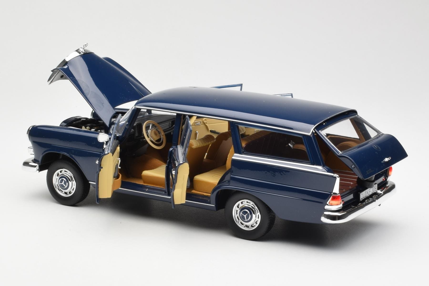 Mercedes 200 Universal W115 Blue Norev 1:18 183599 Diecast — photo 5 of 8