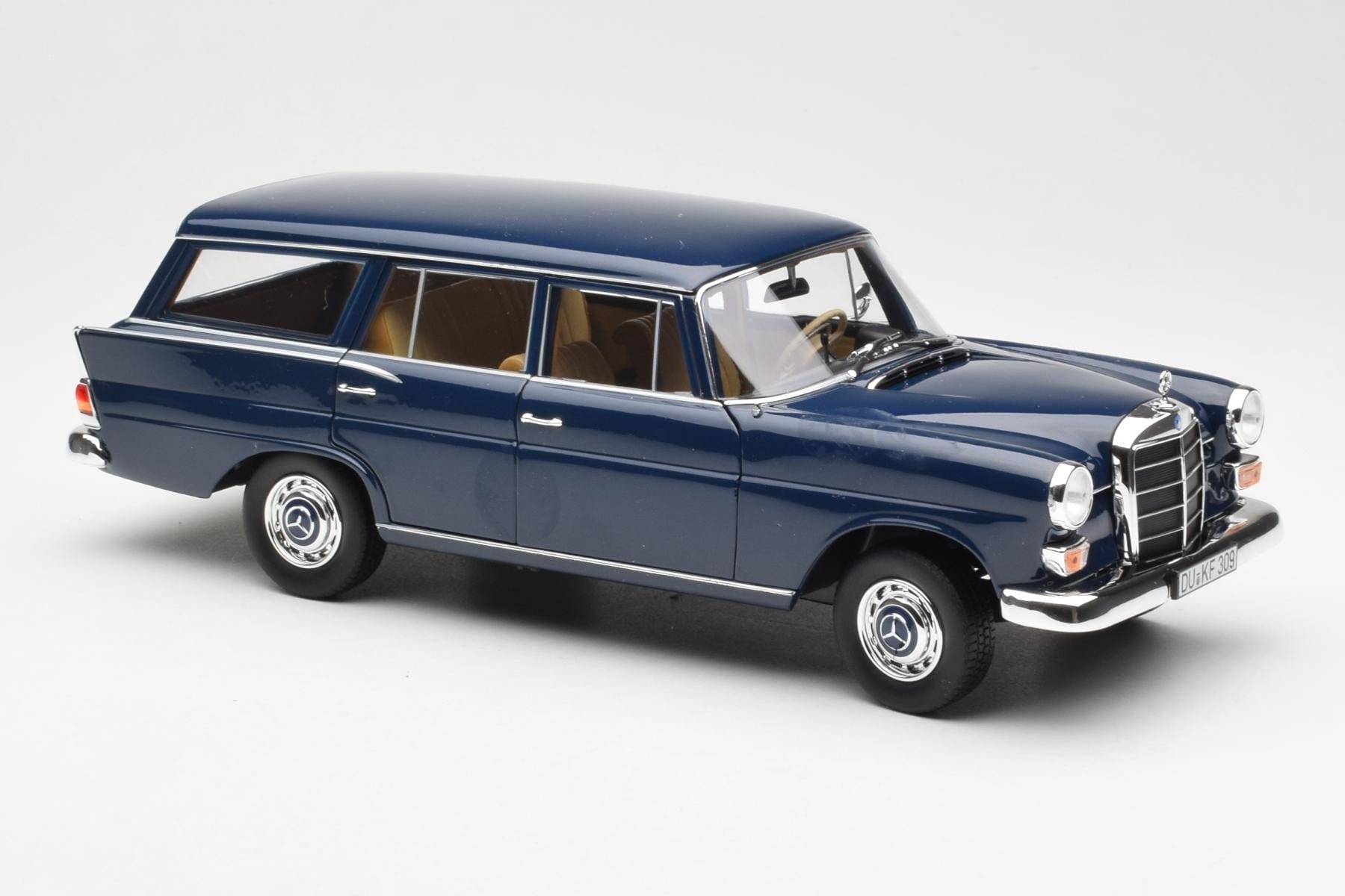 Mercedes 200 Universal W115 Blue Norev 1:18 183599 Diecast — photo 6 of 8