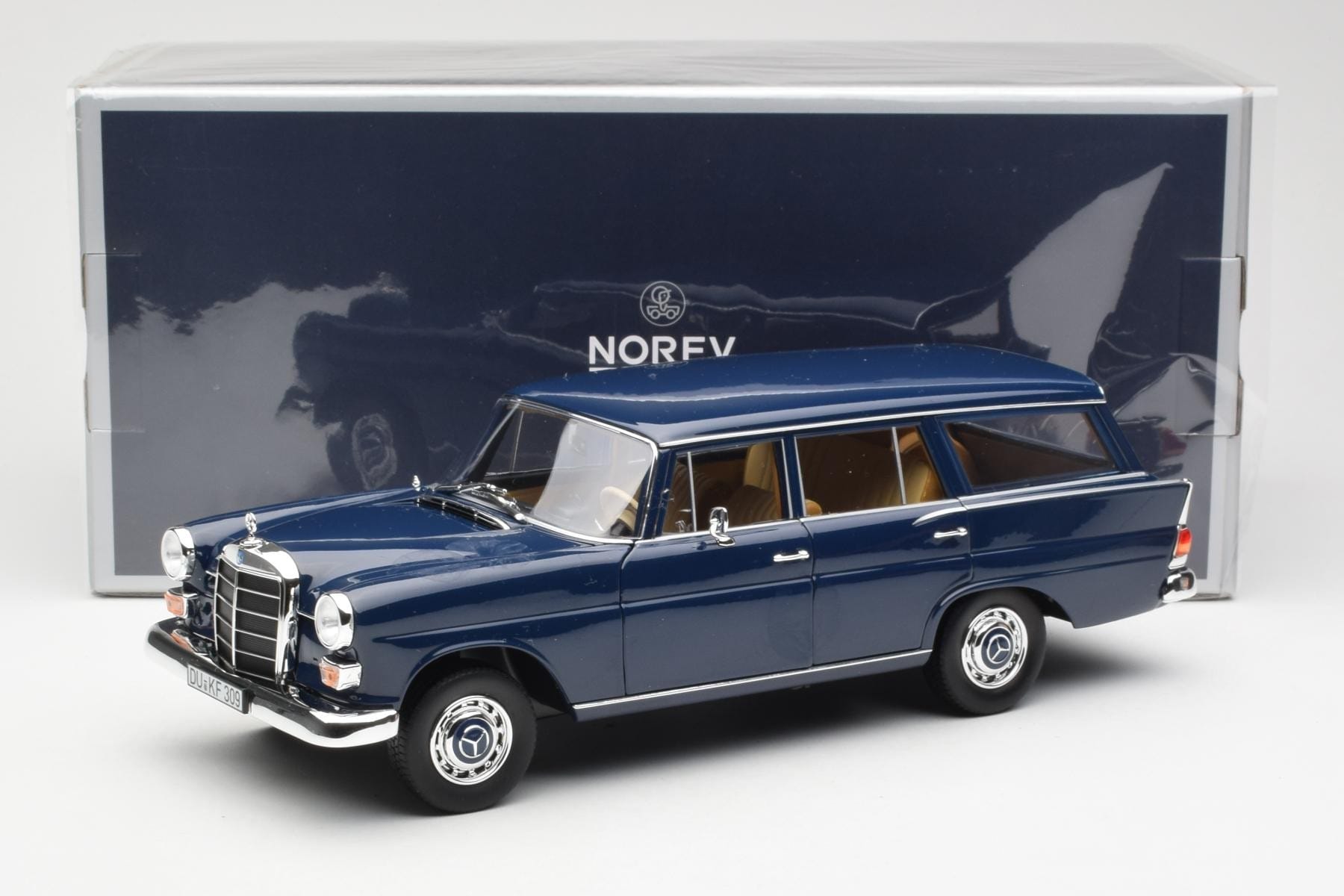 Mercedes 200 Universal W115 Blue Norev 1:18 183599 Diecast — photo 8 of 8