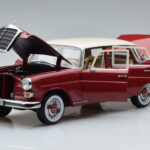 Mercedes 200 W110 Red Norev 1:18 - image 2 of 7