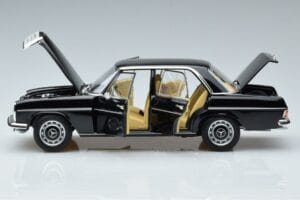 Mercedes 200 W115 Limited Edition Norev 1:18 183775 Diecast — photo 4 of 8