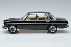 Mercedes 200 W115 Limited Edition Norev 1:18 183775 Diecast — photo 5 of 8