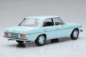Mercedes 200 W115 Norev 1:18 183777 Diecast — photo 3 of 7