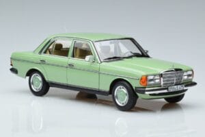 Mercedes 200 W123 Green Norev 1:18 183796 Diecast — photo 5 of 7
