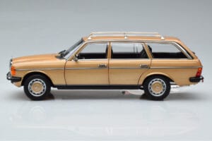 Mercedes 200T S123 Beige Norev 1:18 183738 Diecast — photo 5 of 9