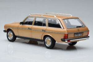 Mercedes 200T S123 Beige Norev 1:18 183738 Diecast — photo 7 of 9
