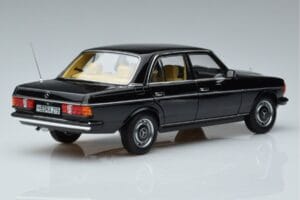 Mercedes 230E W123 Limited Edition Norev 1:18 183711 Diecast — photo 3 of 8