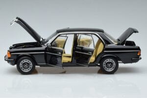 Mercedes 230E W123 Limited Edition Norev 1:18 183711 Diecast — photo 4 of 8