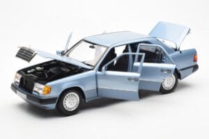 Mercedes 230E W124 Light Blue Metallic Norev 1:18 183945 Diecast — photo 2 of 8