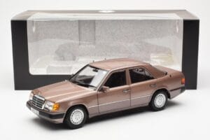 Mercedes 230E W124 Rosewood Metallic Dealer Edition Norev 1:18 B66040697 Diecast — photo 8 of 8