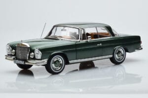 Mercedes 250 SE Coupe W111 Green Metallic Limited Edition Norev 1:18 183764 Diecast