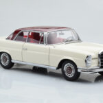Mercedes 280 SE W108 White AUTOart 1:18 - image 6 of 8