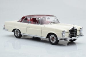Mercedes 280 SE W108 White AUTOart 1:18 76287 Diecast — photo 6 of 8