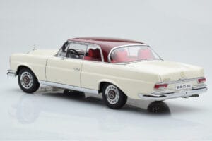 Mercedes 280 SE W108 White AUTOart 1:18 76287 Diecast — photo 7 of 8