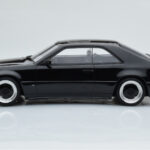 Mercedes 300 CE C124 AMG The Hammer Black Otto 1:18 - image 3 of 6