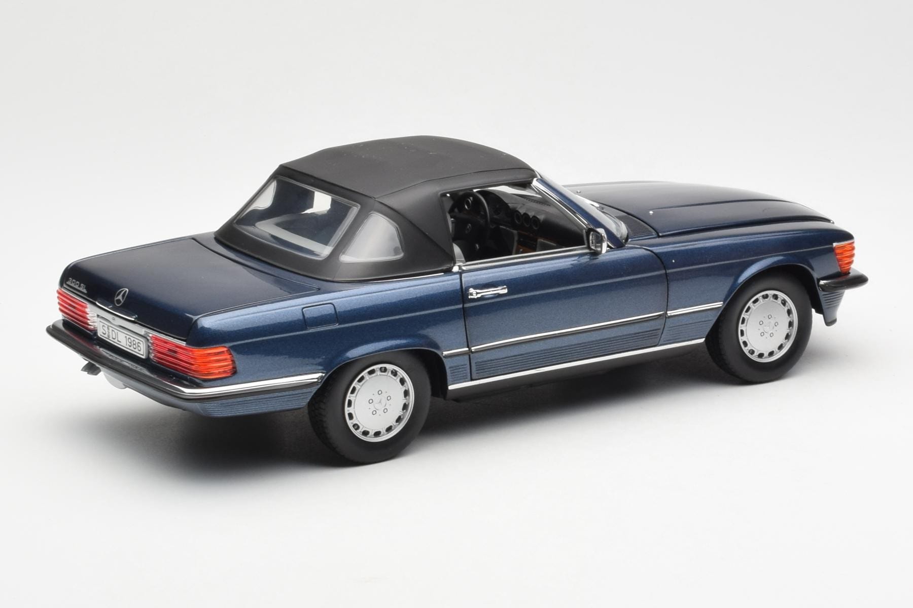 Mercedes 300 SL R107 Nautical Blue Norev 1:18 183466 Diecast — photo 3 of 8