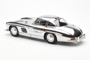 Mercedes 300 SL W198 Chrome Minichamps 1:18 B66040645 Diecast — photo 7 of 8