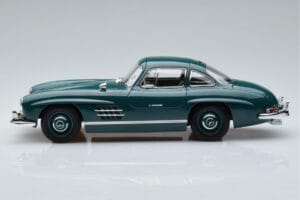 Mercedes 300 SL W198 Gullwing Green Norev 1:18 183851 Diecast — photo 4 of 7
