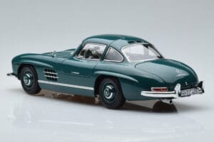 Mercedes 300 SL W198 Gullwing Green Norev 1:18 183851 Diecast — photo 6 of 7