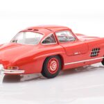 Mercedes 300 SL W198 Gullwing Red Minichamps 1:18 - image 3 of 8