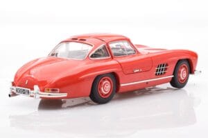Mercedes 300 SL W198 Gullwing Red Minichamps 1:18 110037211 Diecast — photo 3 of 8