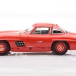 Mercedes 300 SL W198 Gullwing Red Minichamps 1:18 - image 4 of 8