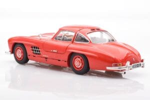 Mercedes 300 SL W198 Gullwing Red Minichamps 1:18 110037211 Diecast — photo 7 of 8