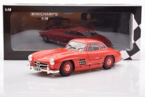 Mercedes 300 SL W198 Gullwing Red Minichamps 1:18 110037211 Diecast — photo 8 of 8