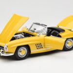 Mercedes 300 SL W198 Roadster Yellow Norev 1:18 B66040669 - image 2 of 8