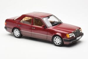 Mercedes 500E W124 Red Metallic Dealer Edition Norev 1:18 B66040699 Diecast — photo 6 of 8