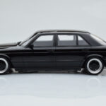 Mercedes 560 SEL AMG W126 Obsidian Black Otto 1:18 - image 3 of 6