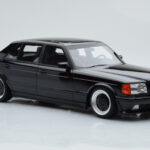 Mercedes 560 SEL AMG W126 Obsidian Black Otto 1:18 - image 4 of 6