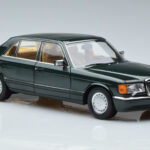 Mercedes 560 SEL W126 Dark Green Metallic Norev 1:18 - image 5 of 7