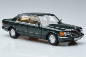Mercedes 560 SEL W126 Dark Green Metallic Norev 1:18 B66040682 Diecast — photo 5 of 7