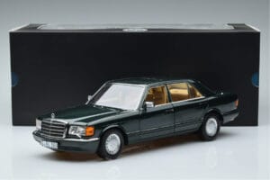 Mercedes 560 SEL W126 Dark Green Metallic Norev 1:18 B66040682 Diecast — photo 7 of 7