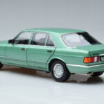 Mercedes 560 SEL W126 Light Green Norev 1:18 - image 6 of 7