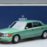 Mercedes 560 SEL W126 Light Green Norev 1:18 - image 7 of 7