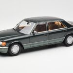 Mercedes 560 SEL W126 Night Green Metallic Dealer Edition Norev 1:18 B66040626
