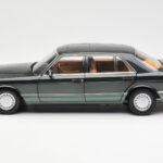Mercedes 560 SEL W126 Night Green Metallic Dealer Edition Norev 1:18 B66040626 - image 4 of 8