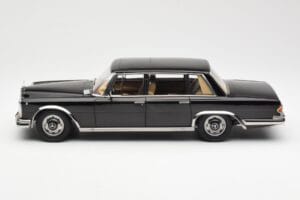 Mercedes 600 SWB W100 Black KK-Scale 1:18 180601 Diecast — photo 3 of 6