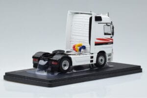 Mercedes Actros MP1 White IXO 1:43 TR064 Diecast — photo 2 of 6