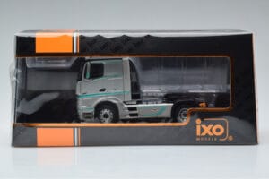 Mercedes Actros MP4 Racing Edition IXO 1:43 TR091 Diecast — photo 6 of 6