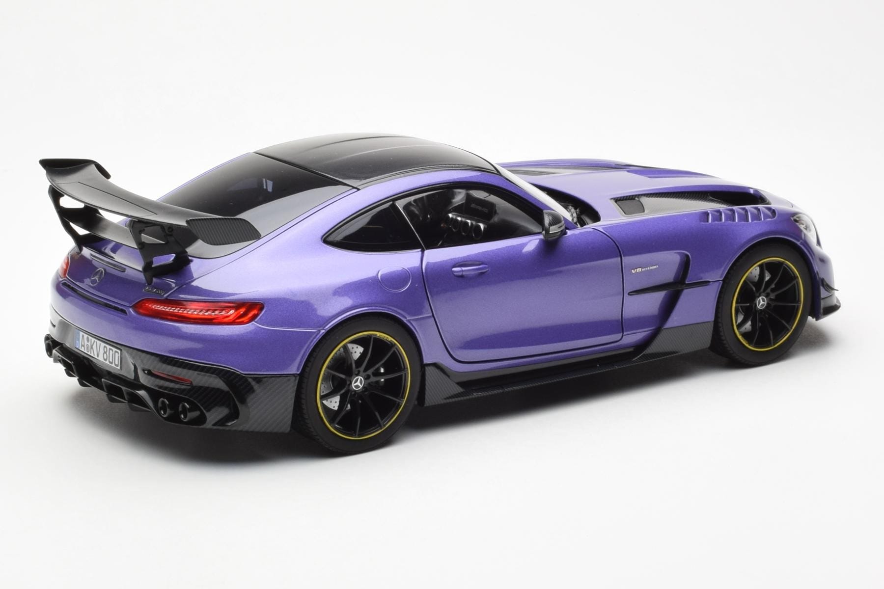 Mercedes AMG GT Black Series Purple Asia Exclusive Norev 1:18 183907 Diecast — photo 3 of 8